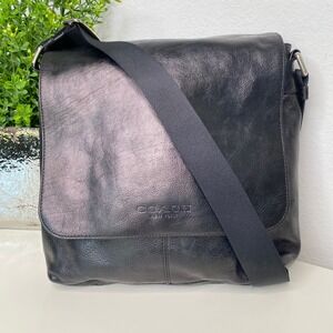 COACH Sullivan Small Messenger Crossbody Purse Black Calf Leather‎ Unisex F72108